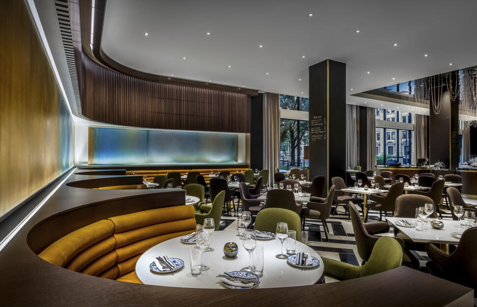 Fairmont-the-Queen-Elizabeth-8.jpg