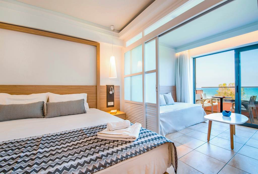 CHQ_78449_Kiani_Beach_Resort_1220_05.jpg