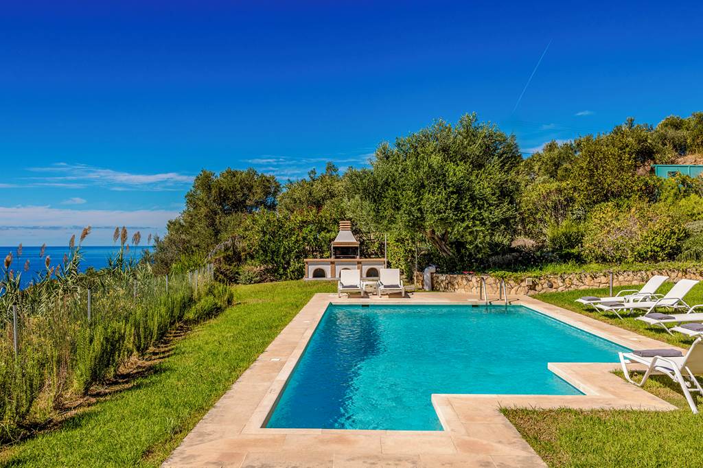 EFL_81823_Villa_Oxopetra_1124_06.jpg