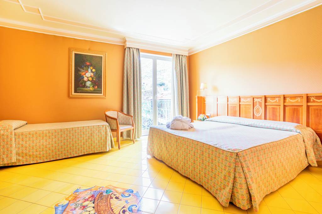 NAP_73331_Grand_Hotel_La_Pace_0523_36.jpg