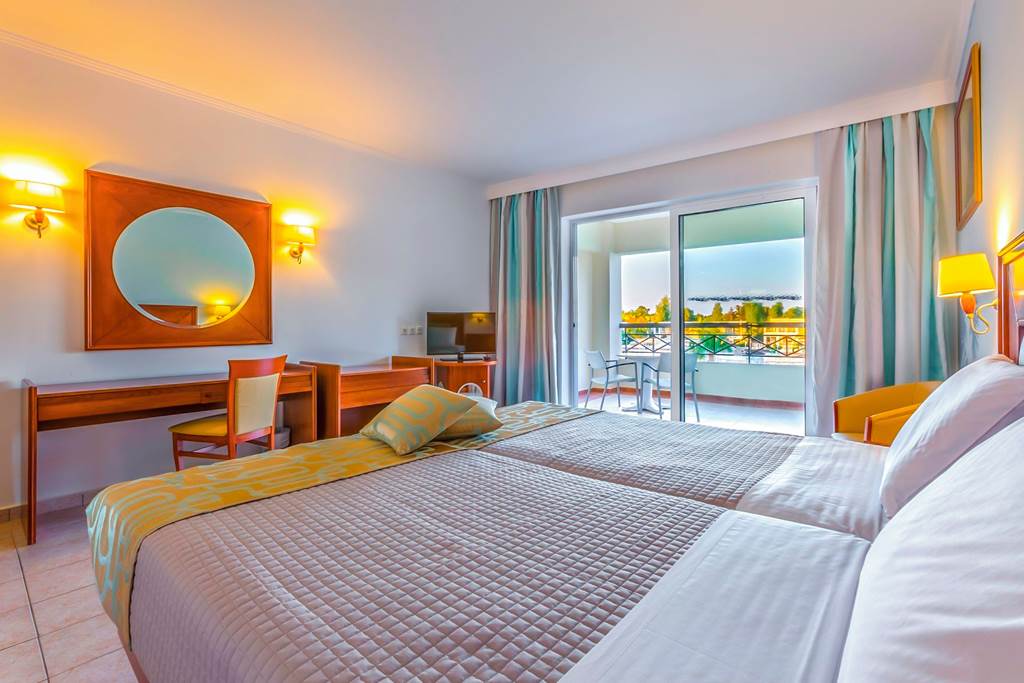KGS_68540_Kipriotis_Maris_Suites_1122_16.jpg