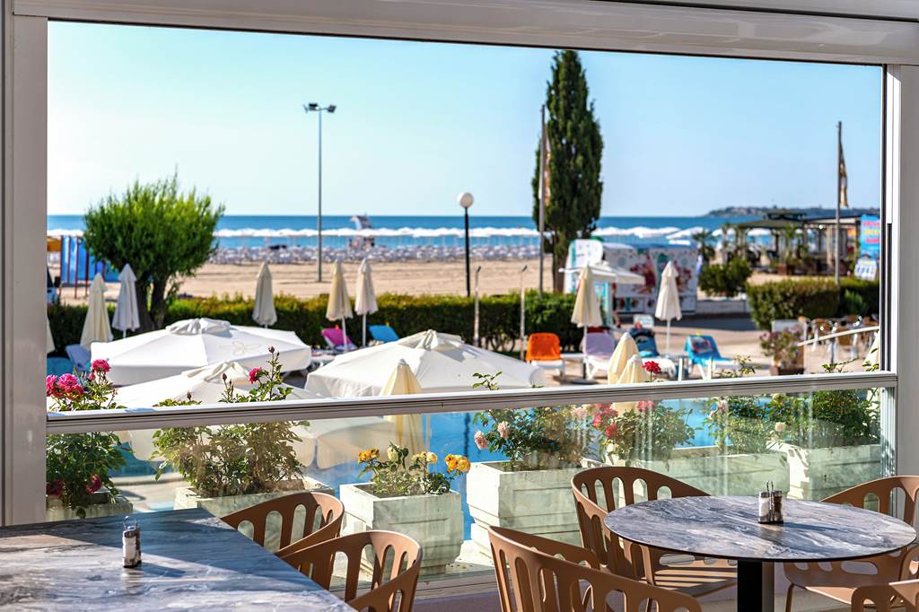 BOJ_82506_Sentido_Neptun_Beach_1120_21.jpg