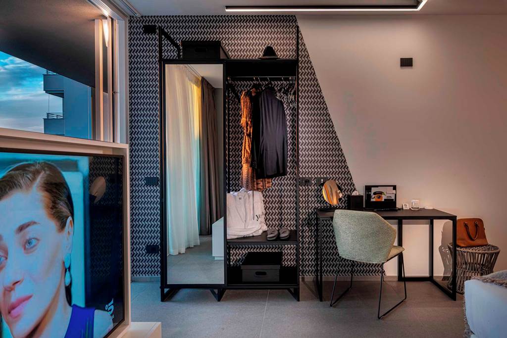 VCE_83486_J44_Lifestyle_Hotel_1123_02.jpg