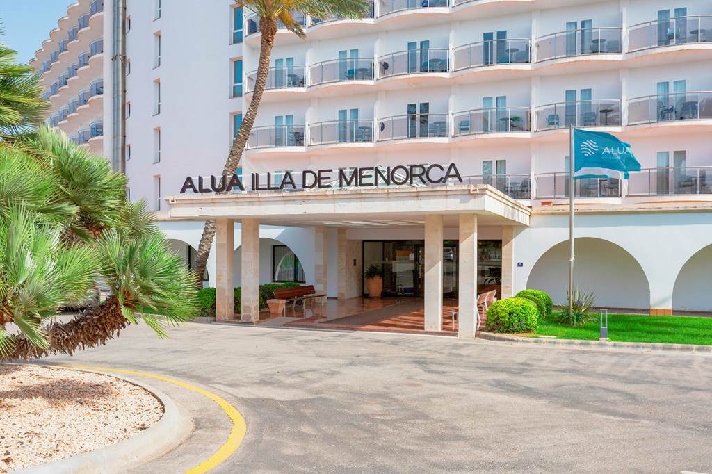 MAH_70334_Alua_Illa_de_Menorca_0821_06.jpg