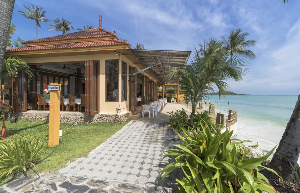 Chaba-Cabana-Beach-Resort-10.jpg