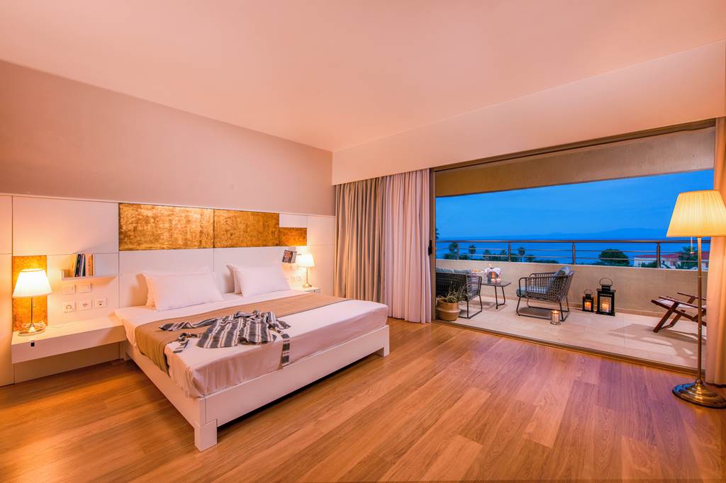 SKG_74441_Kassandra_Palace_0723_38.jpg