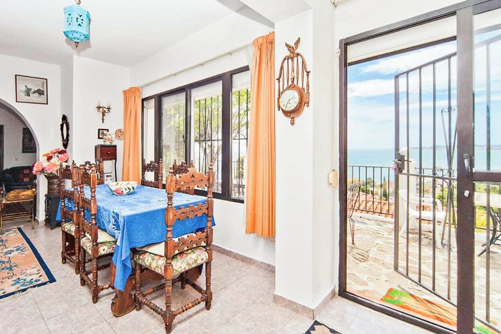 AGP_86807_Villa_Frondega_Benalmadena_1223_04.jpg
