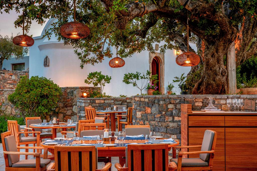 HER_88382_Elounda_Mare_Hotel_1124_01.jpg