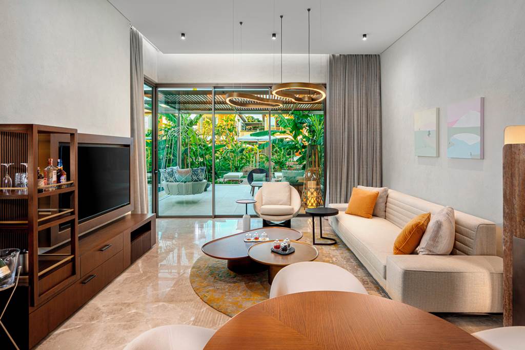 AYT_84521_Bayou_Villas_by_Lara_Barut_Collection_1222_05.jpg