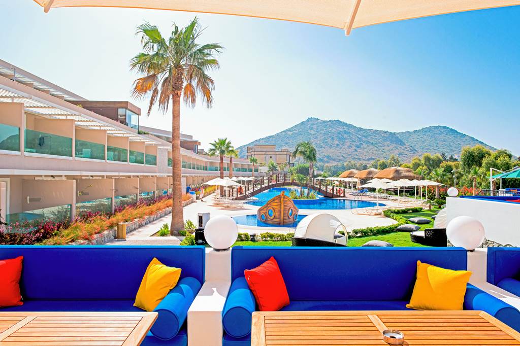 BJV_82845_Bellazure_Hotel_0321_02.jpg