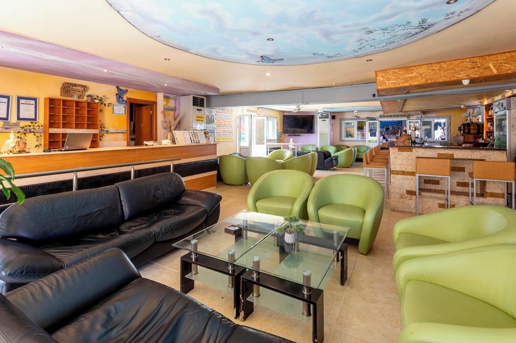 RHO_81272_Marietta_Aparthotel_0723_05.jpg