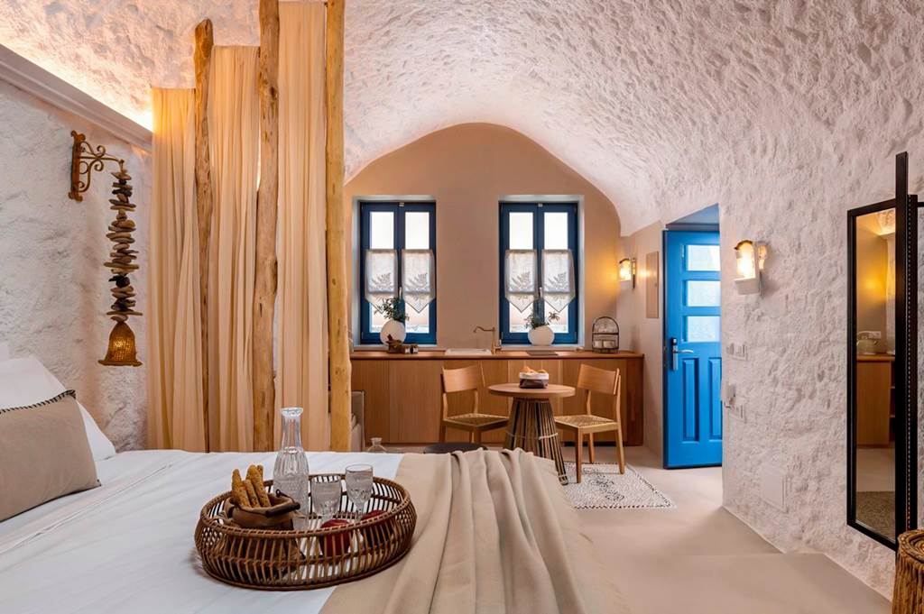 RHO_83557_Kaminos_Boutique_Hotel_1224_30.jpg