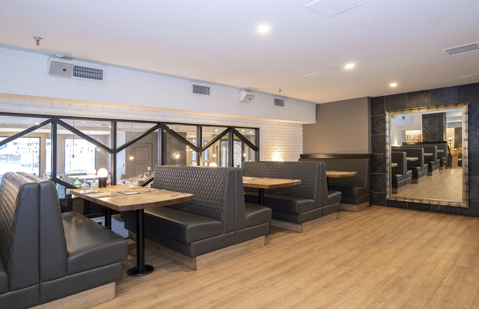 Sandman-Hotel-Calgary-City-Centre-4.jpg