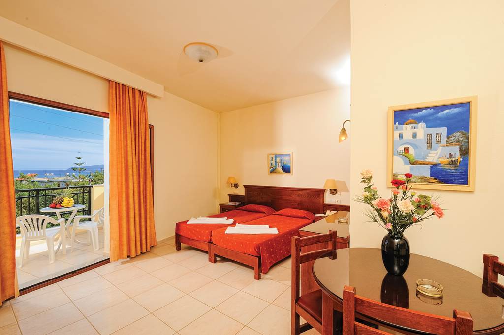 HER_74833_Mari_Lambis_Apartments_0117_08.jpg