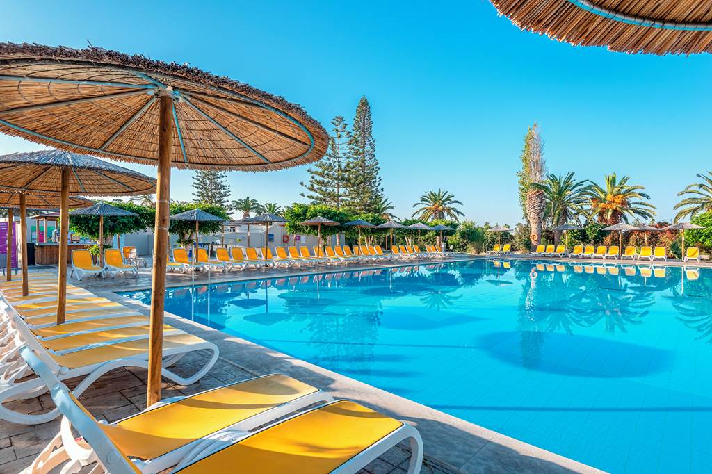 KGS_84726_E_GEO_Easy_Living_Family_Resort_1222_18.jpg