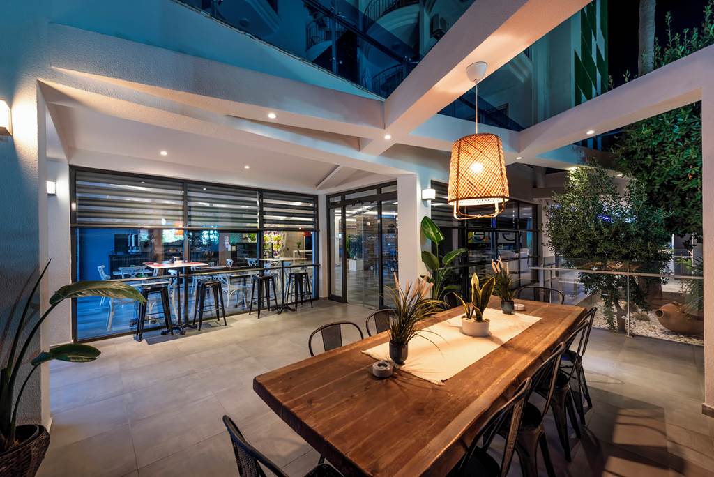 AYT_85744_White_City_Beach_Hotel_0325_03.jpg