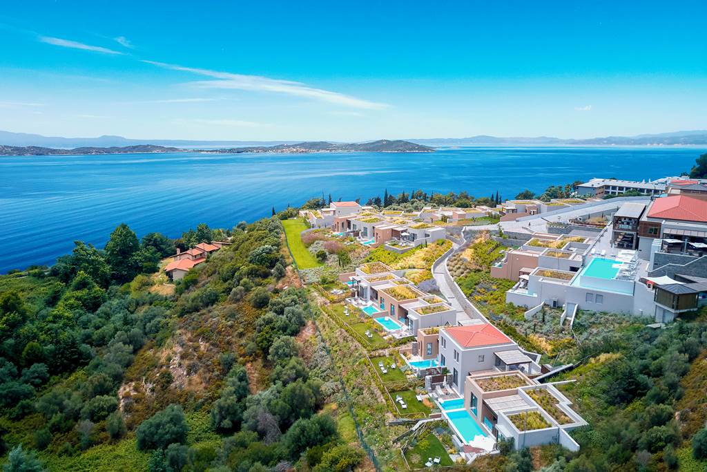 SKG_82137_Eagles_Villas_0220_14.jpg