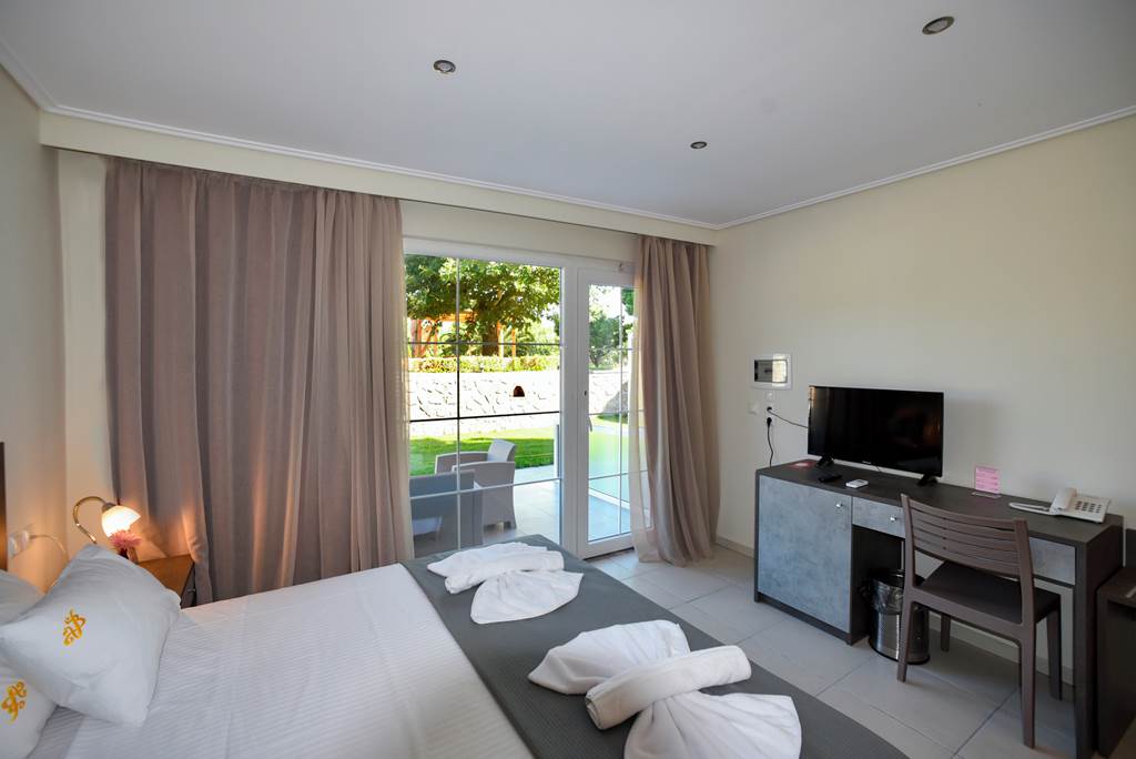 MJT_83177_Bella_Vista_Hotel_0921_21.jpg