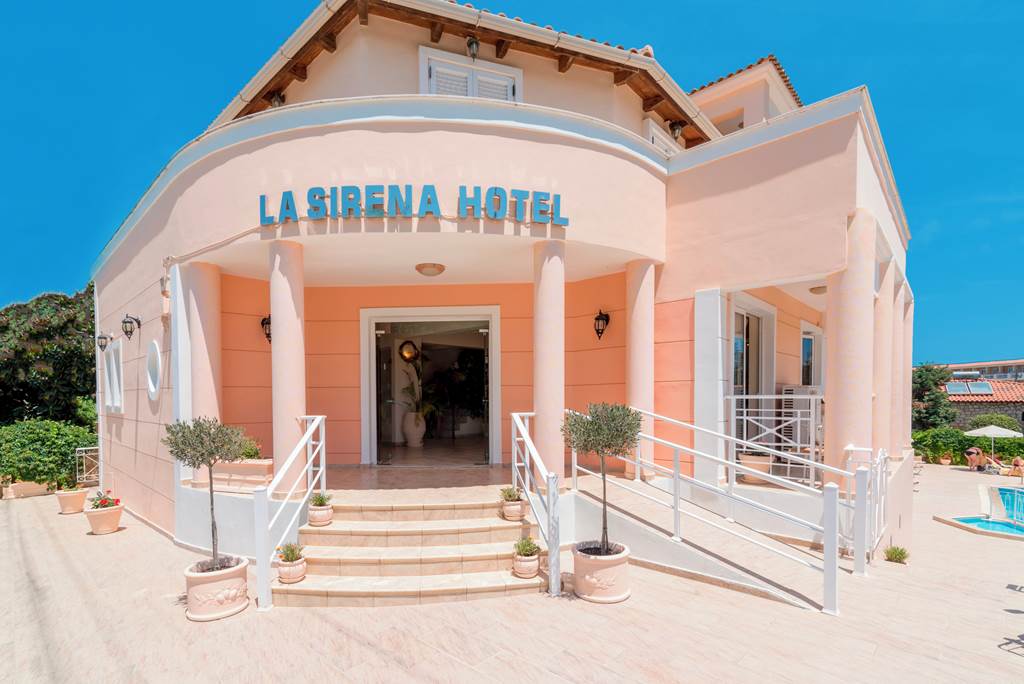 ZTH_80902_La_Sirena_Apartments_0819_09.jpg