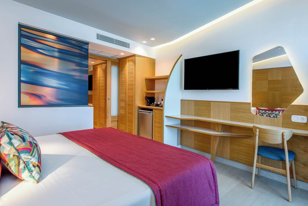 HER_83204_Lyttos_Mare_Exclusive_Resort_0922_01.jpg