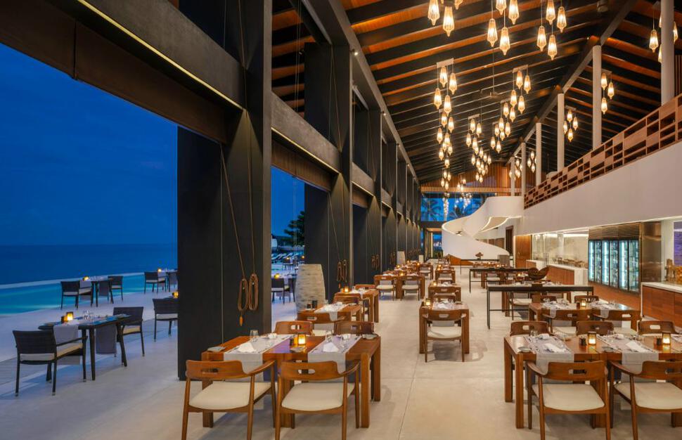 The-Westin-Maldives-Miriandhoo-Resort-11.jpg