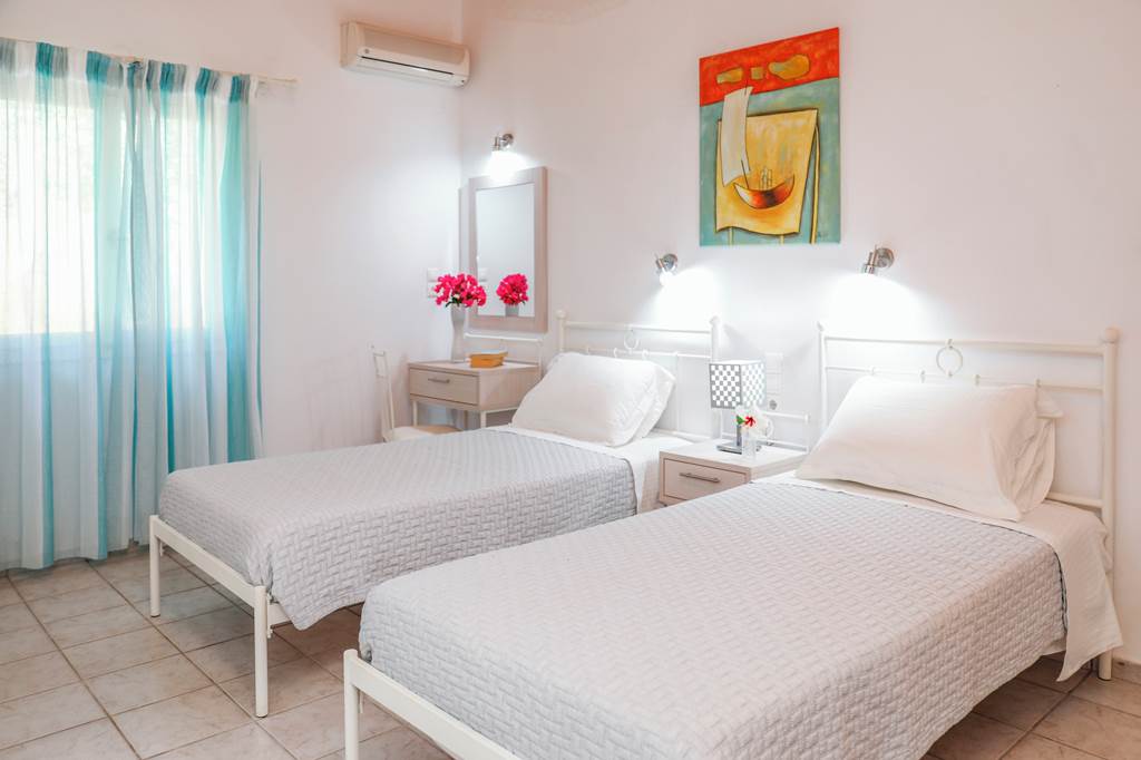 JSI_82438_Magda_Studios_&_Apartments_0821_13.jpg