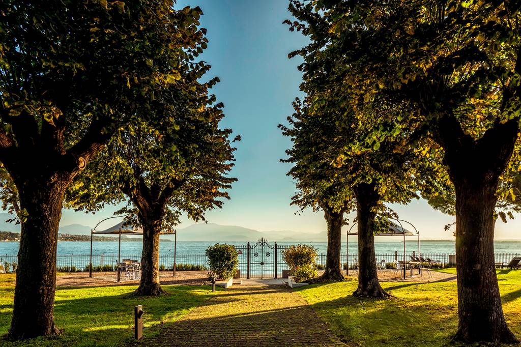 VRN_86336_Splendido_Bay_Resort_1123_12.jpg