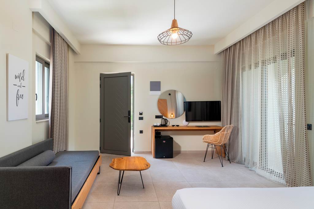 HER_86254_Malena_Hotel_&_Suites_1023_10.jpg