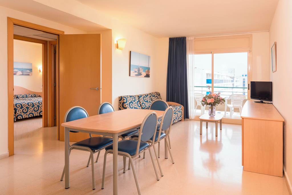 GRO_81291_HTOP_Royal_Sun_Suites_1019_03.jpg
