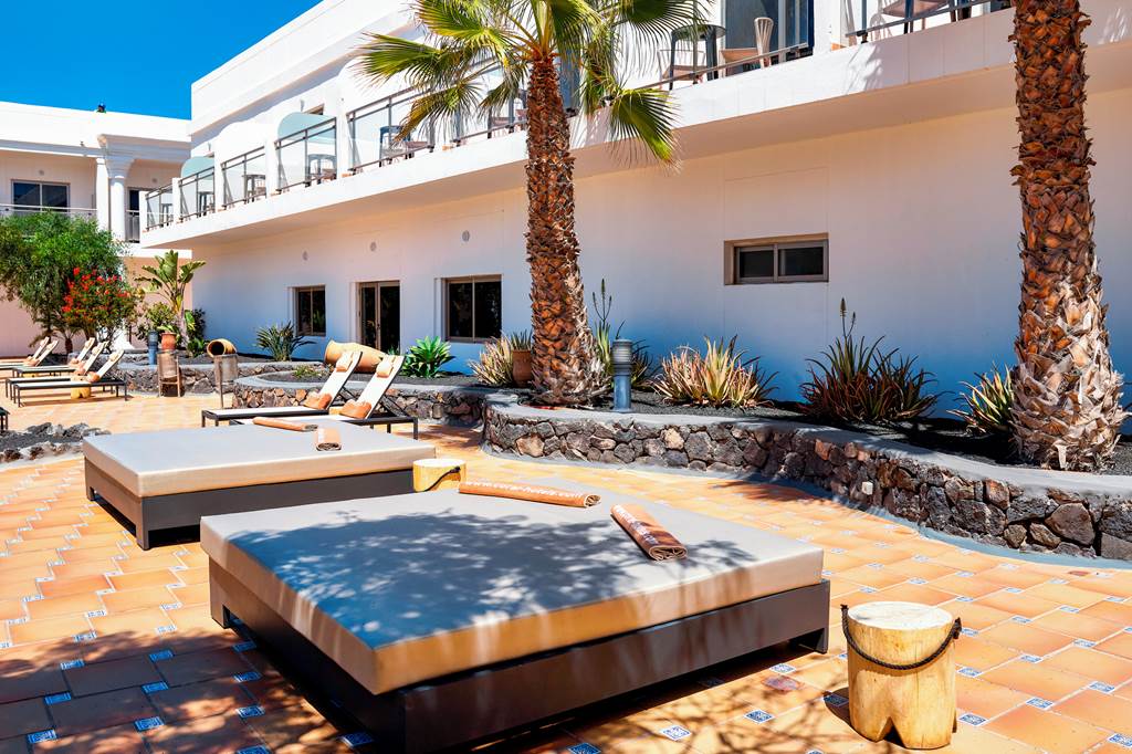 FUE_73337_Coral_Cotillo_Beach_0122_04.jpg