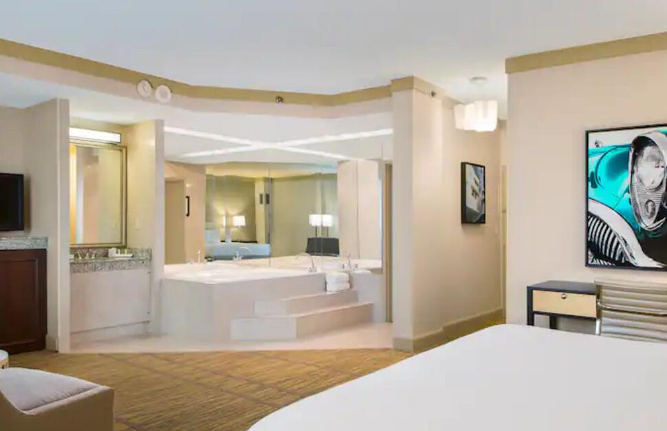 DoubleTree-by-Hilton-Miami-Airport-14.jpg