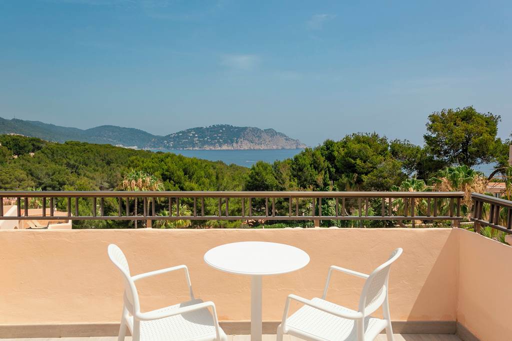 IBZ_70451_Invisa_Figueral_Resort_0719_52.jpg