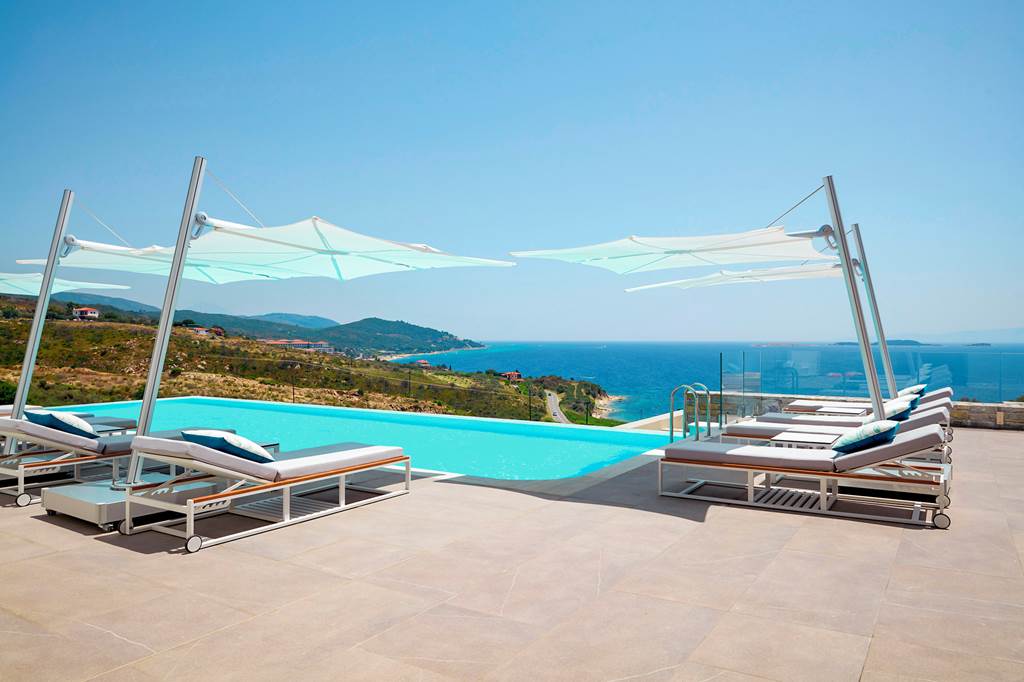 SKG_82137_Eagles_Villas_0123_16.jpg