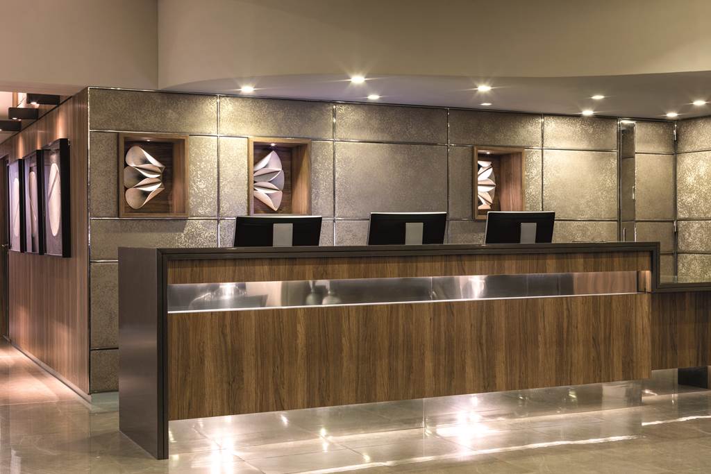 NCE_75051_AC_Hotel_by_Marriott_Nice_1118_09.jpg
