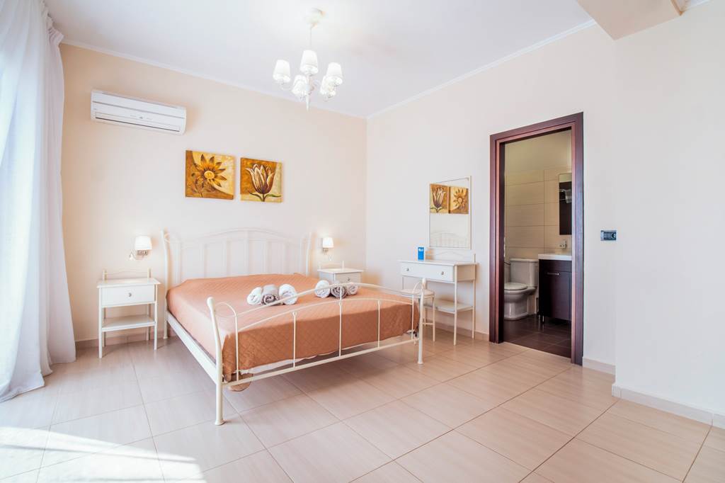 EFL_83316_Villa_Anna_Skala_1021_09.jpg