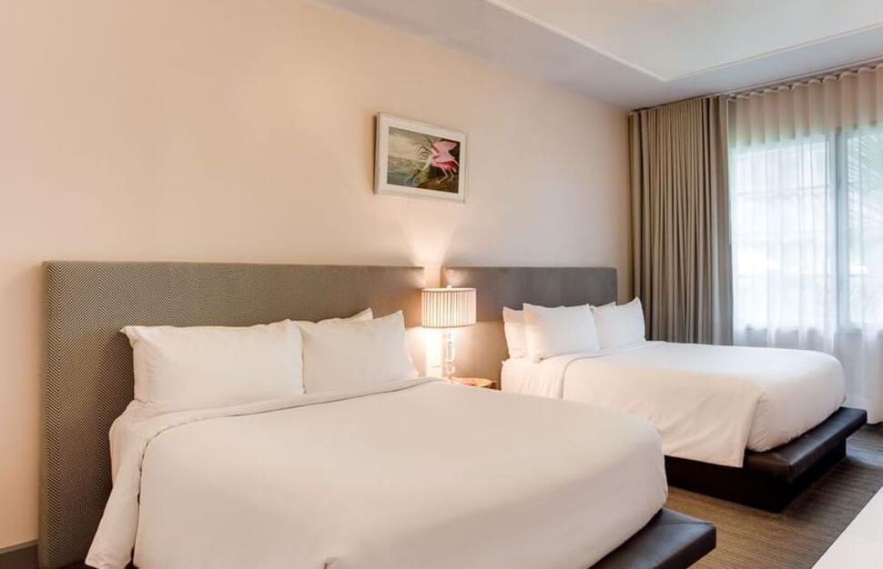 South-Beach-Hotel-1.jpg
