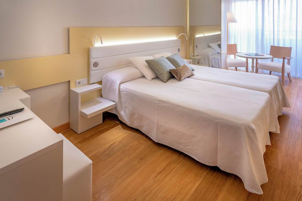 REU_81025_Hotel_Monica_0623_03.jpg