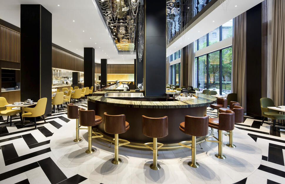 Fairmont-the-Queen-Elizabeth-5.jpg