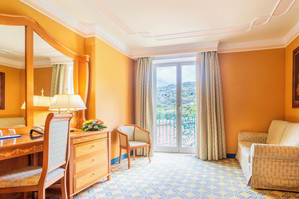 NAP_73331_Grand_Hotel_La_Pace_0523_29.jpg