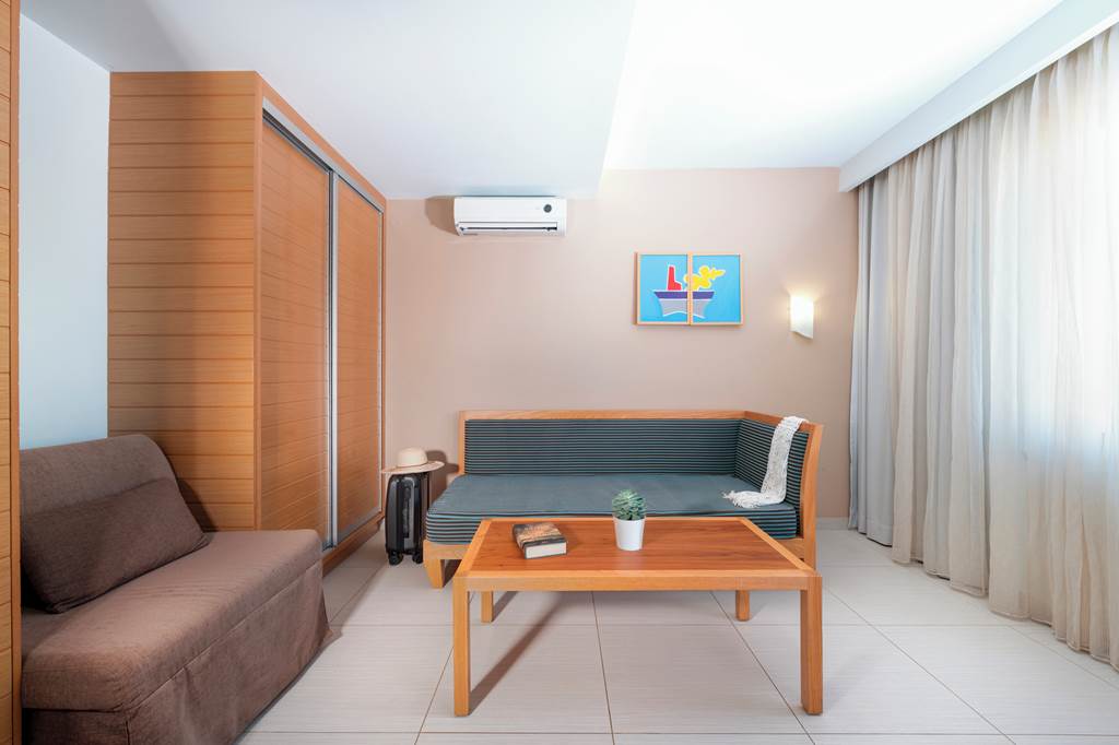 CHQ_84224_Iolida_Beach_Resort_0922_27.jpg