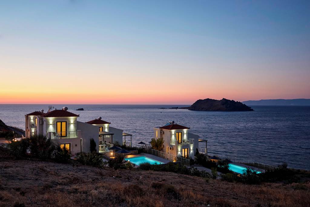 MJT_86483_Eleia_Seafront_Villas_1223_12.jpg