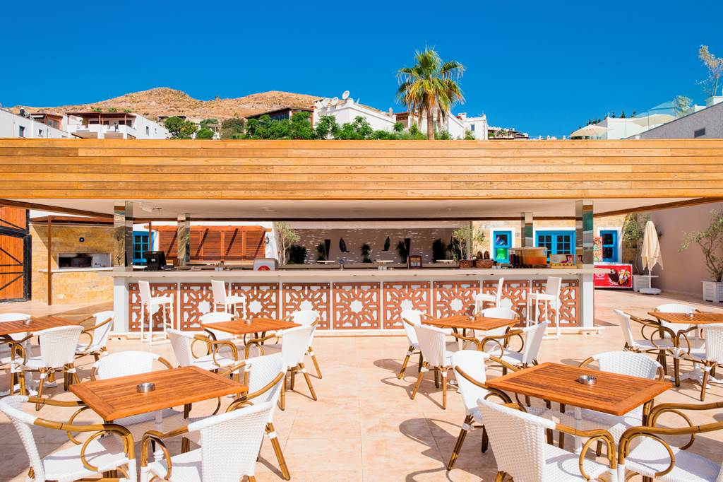 BJV_82845_Bellazure_Hotel_0321_03.jpg