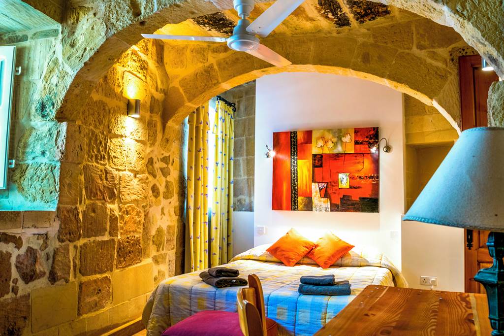 MLA_79940_Gozo_Villas-_Ta_Karmnu_Three_Bedroom_Villa_0119_02.jpg
