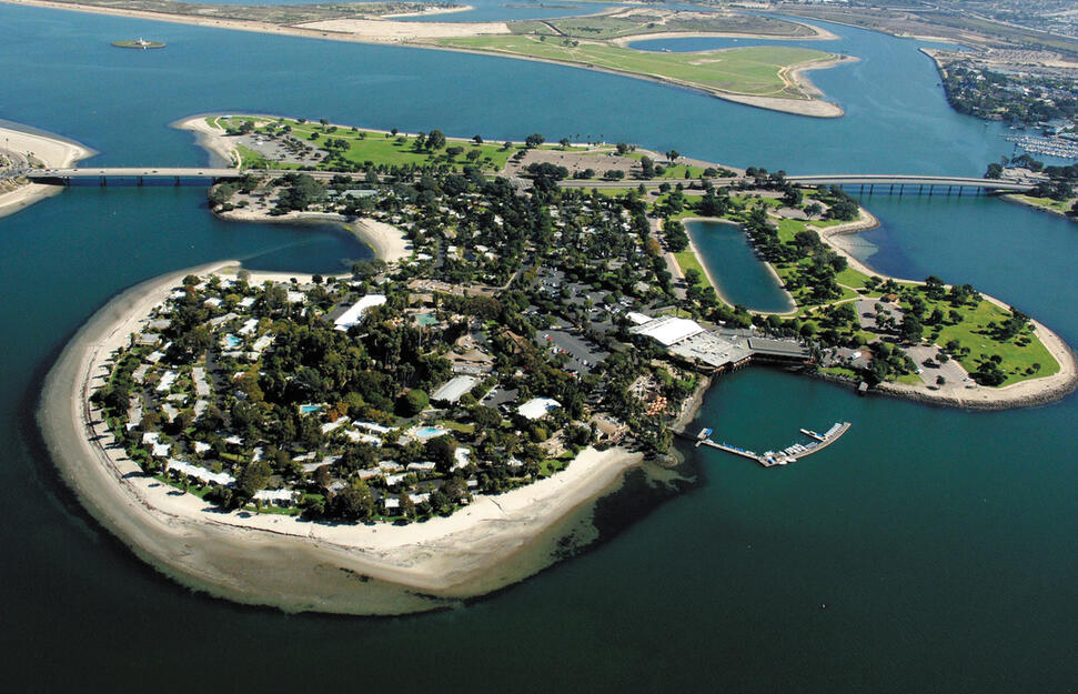 Paradise-Point-Resort-Spa-11.jpg