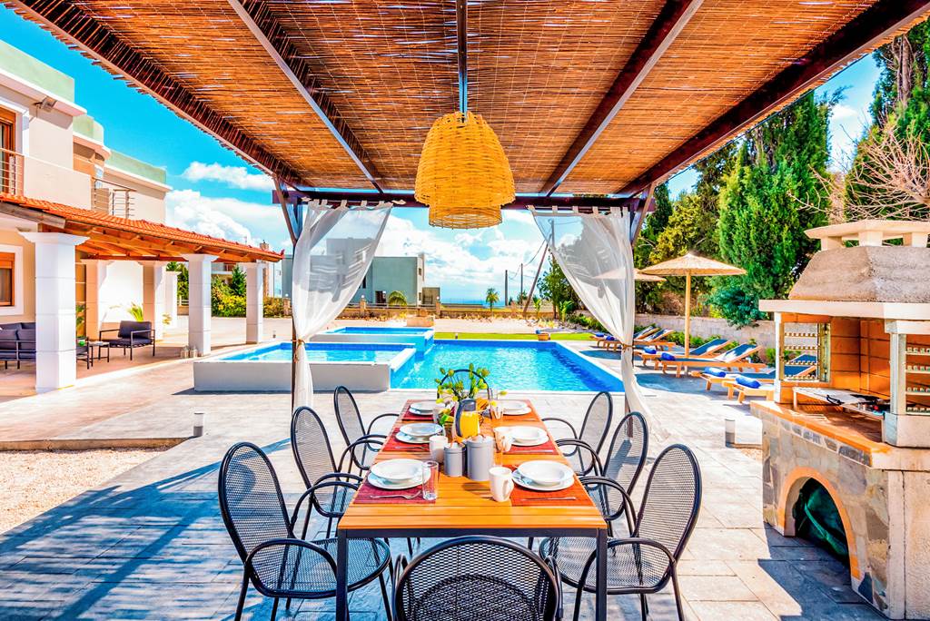 RHO_84142_Villa_Aileen_0822_07.jpg