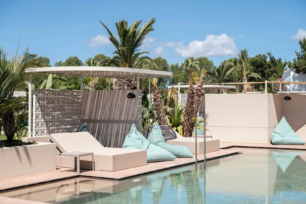 KGS_84726_E_GEO_Easy_Living_Resort_0624_03.jpg