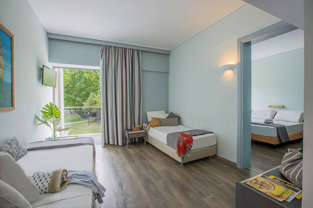 ATH_86363_Golden_Coast_Hotel_&_Bungalows_1123_07.jpg