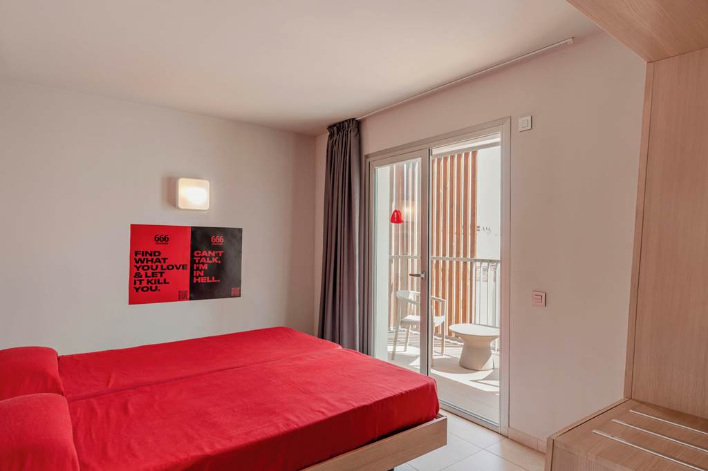 IBZ_71631_Ryans_Ibiza_Apartments_0125_09.jpg