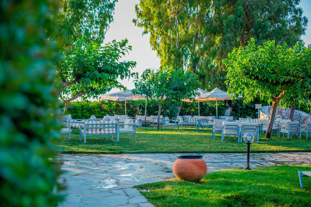 ATH_86363_Golden_Coast_Hotel_&_Bungalows_1123_22.jpg