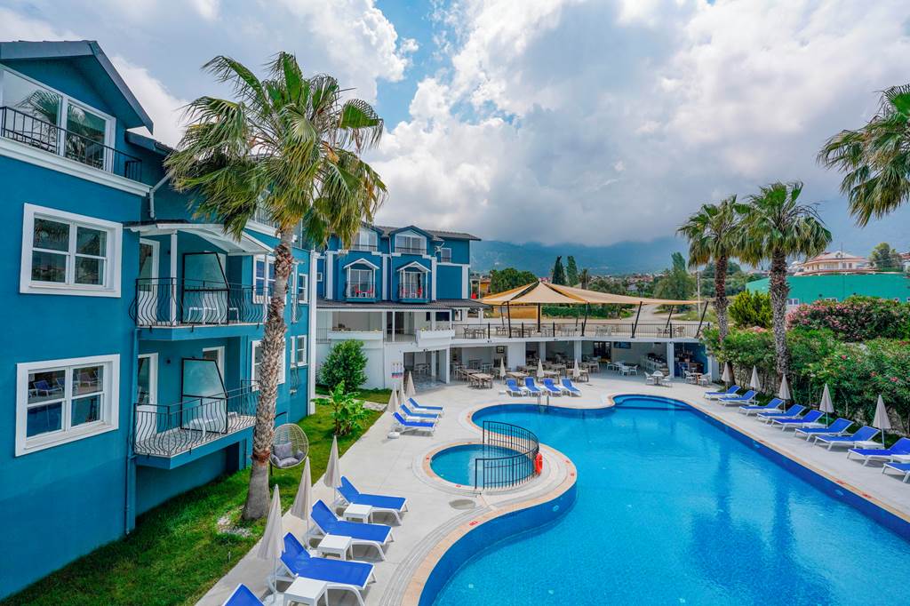 DLM_86308_Blue_Pearl_Hotel_1123_03.jpg
